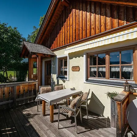 Hubner - By Mynests Vakantiehuis *